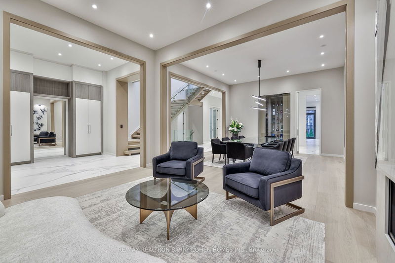 Preview image for 474 Russell Hill Rd, Toronto