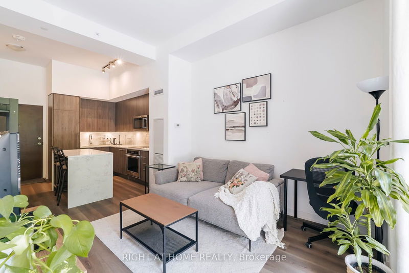 Preview image for 38 Iannuzzi St #111, Toronto