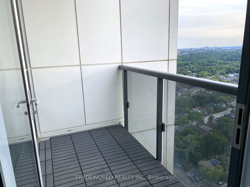 Preview image for 2 Anndale Dr #3202, Toronto