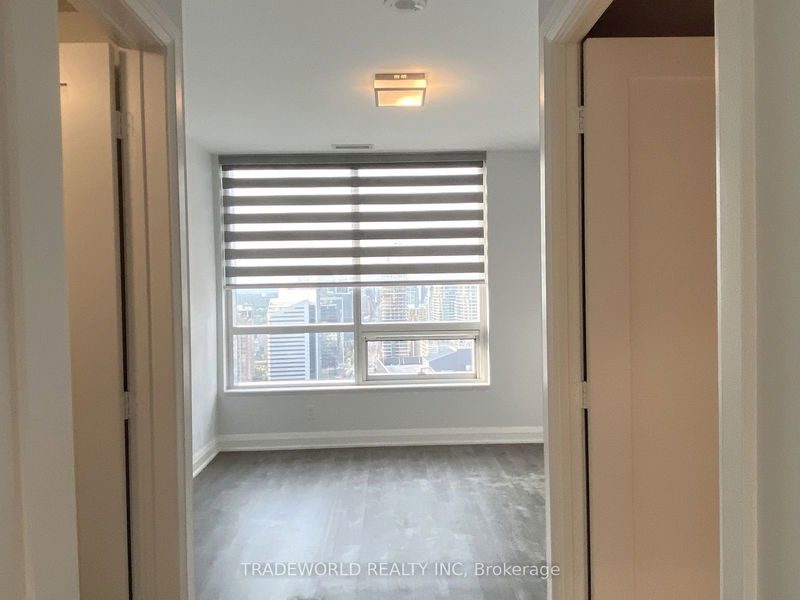 Preview image for 2 Anndale Dr #3202, Toronto