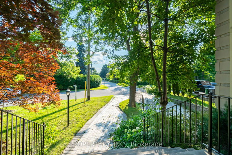 Preview image for 218 Owen Blvd, Toronto