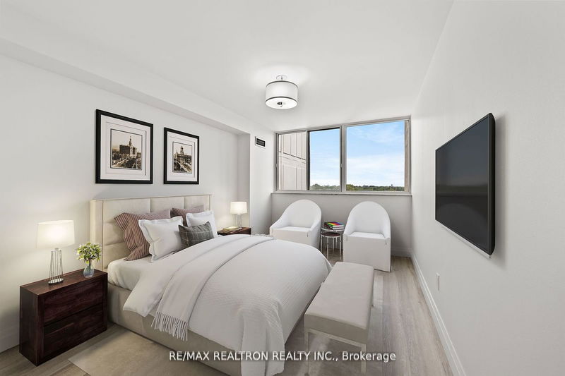 Preview image for 3000 Bathurst St #706, Toronto