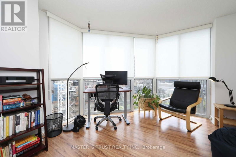 Preview image for 24 Wellesley St W #511, Toronto