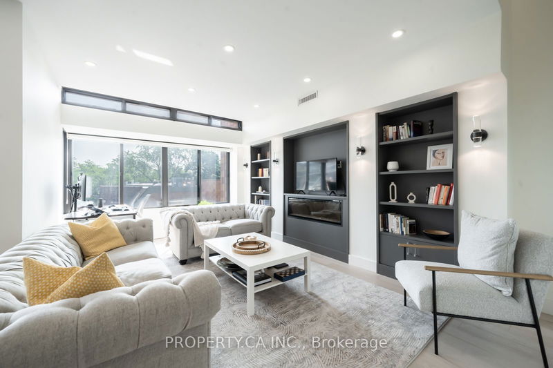 Preview image for 40 Oaklands Ave #339, Toronto