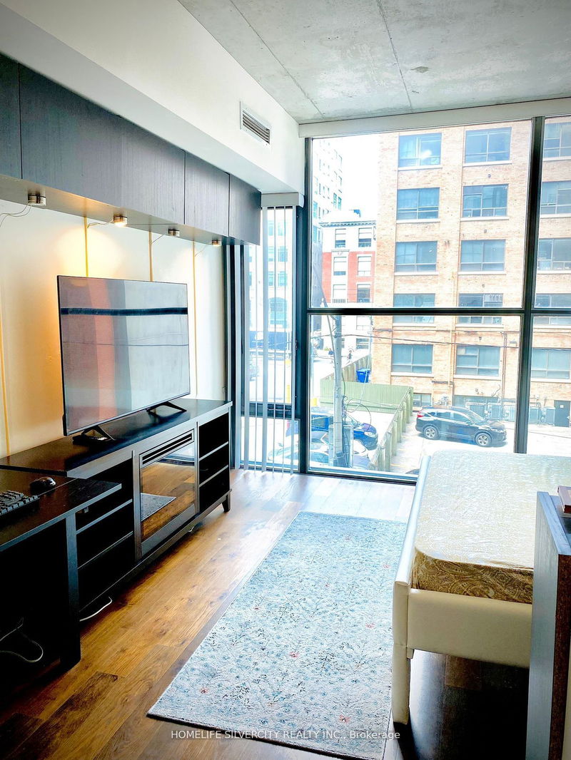 Preview image for 25 Oxley St #303, Toronto