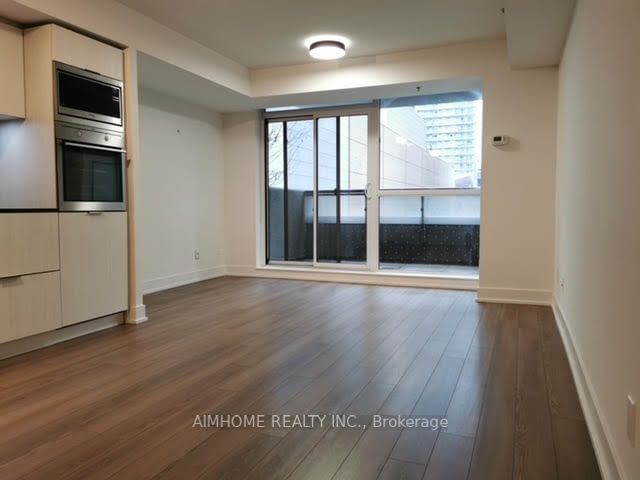 Preview image for 318 Richmond St W #416, Toronto