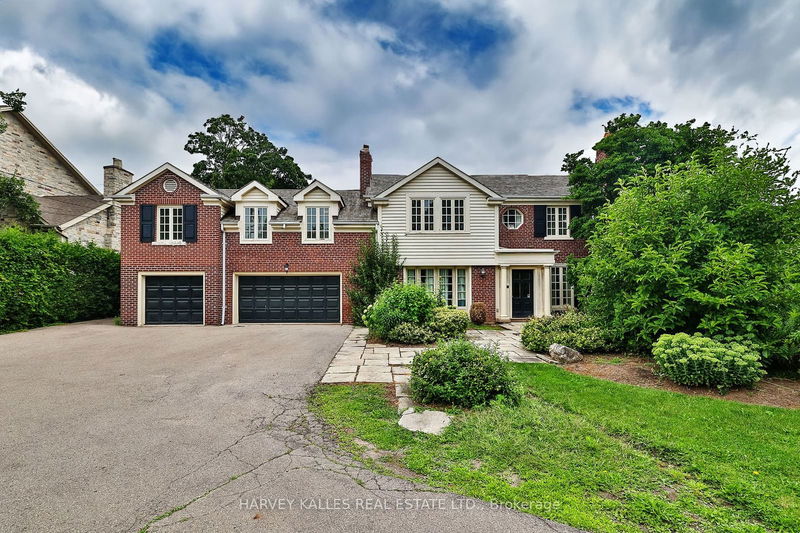 Preview image for 168 Sandringham Dr, Toronto