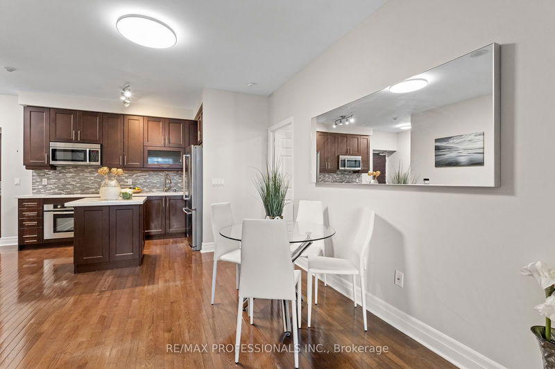 Preview image for 35 Balmuto St #2104, Toronto