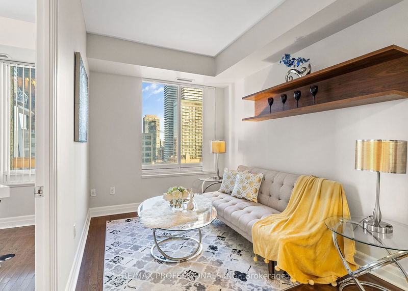 Preview image for 35 Balmuto St #2104, Toronto