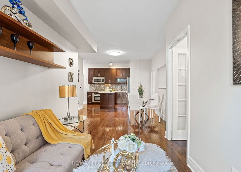 Preview image for 35 Balmuto St #2104, Toronto