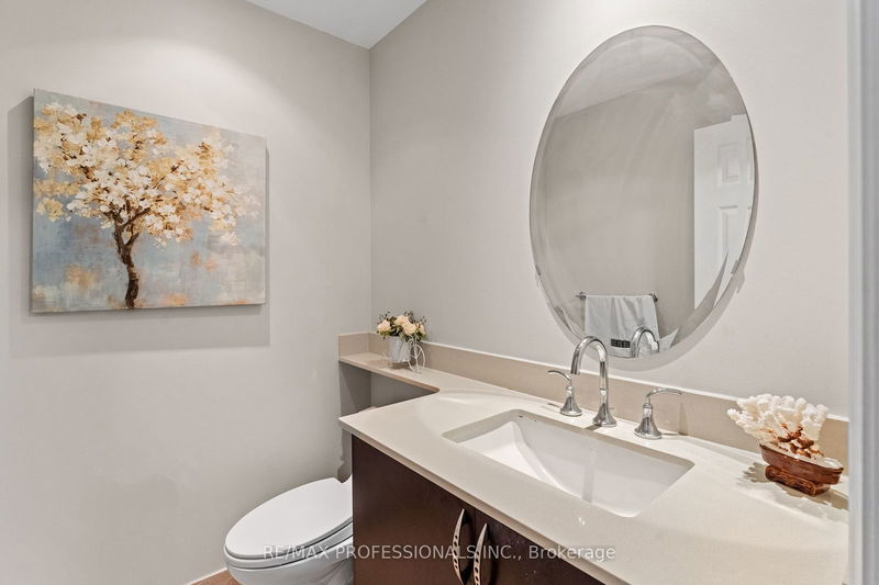 Preview image for 35 Balmuto St #2104, Toronto