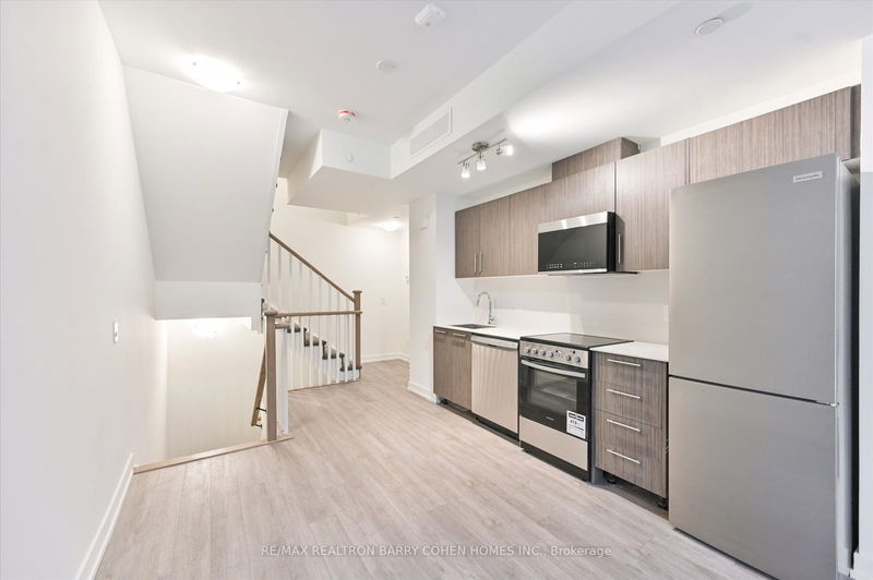 Preview image for 847 Sheppard Ave W #24, Toronto