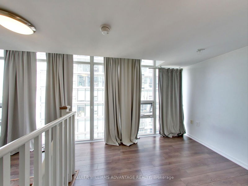 Preview image for 36 Lisgar St #1708E, Toronto