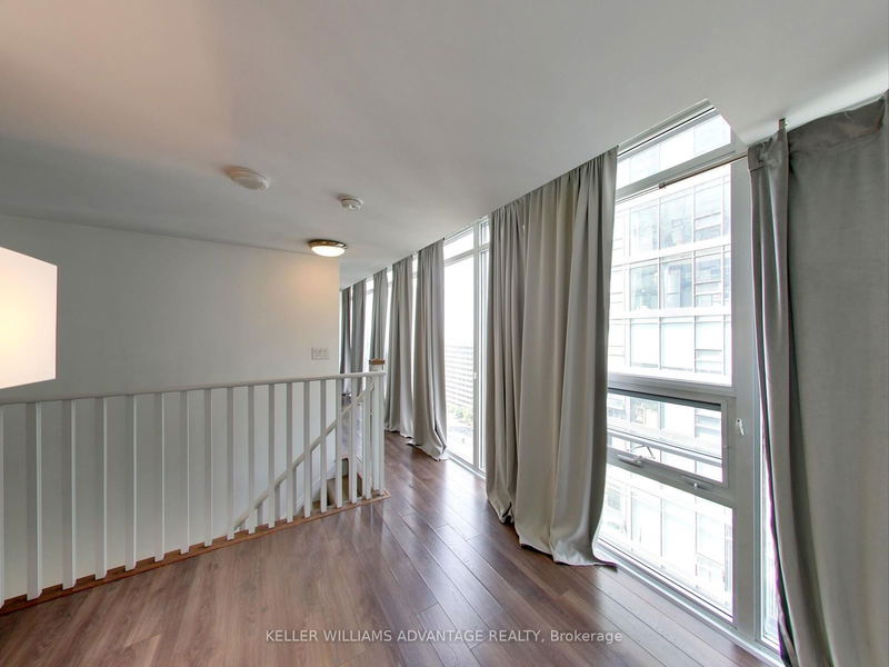 Preview image for 36 Lisgar St #1708E, Toronto