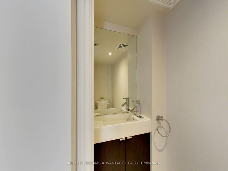 Preview image for 36 Lisgar St #1708E, Toronto