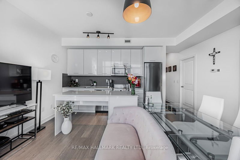 Preview image for 105 George St #1704, Toronto