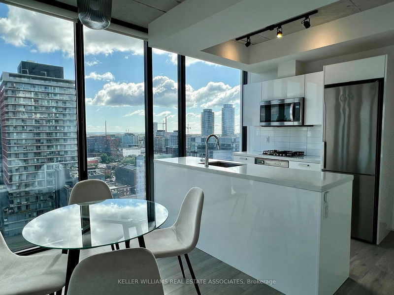 Preview image for 55 Ontario St #1703, Toronto