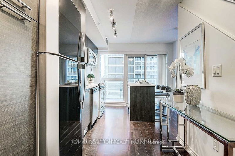 Preview image for 386 Yonge St #1112, Toronto