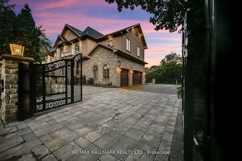 Preview image for 9 Post Rd, Toronto