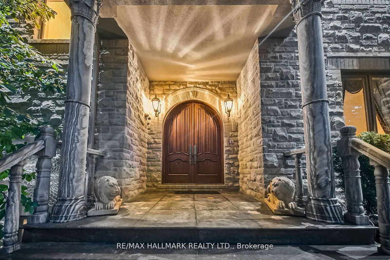 Preview image for 9 Post Rd, Toronto