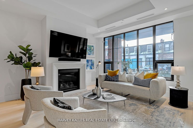 Preview image for 36 Birch Ave #109, Toronto