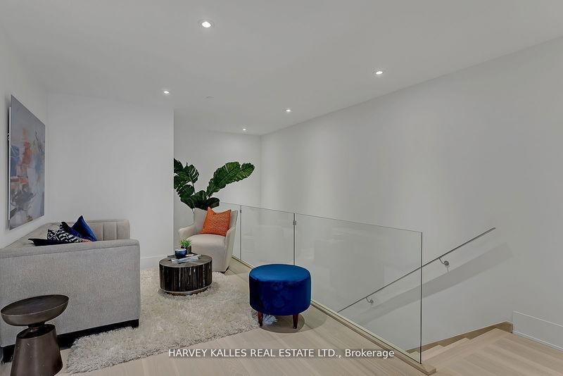 Preview image for 36 Birch Ave #109, Toronto