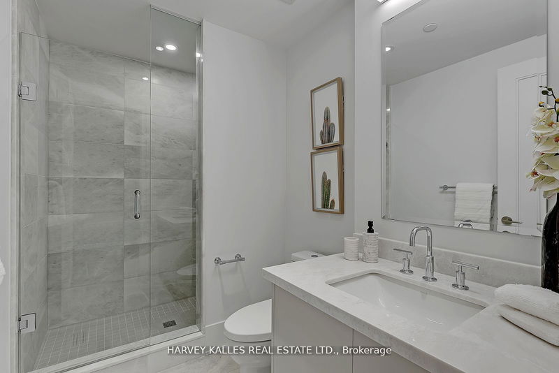 Preview image for 36 Birch Ave #109, Toronto