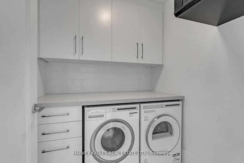 Preview image for 36 Birch Ave #109, Toronto