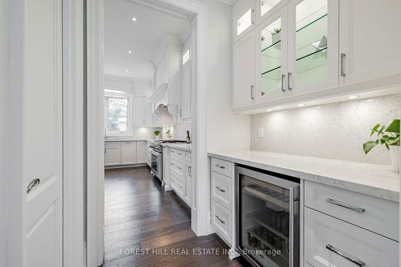 Preview image for 45 Wedgewood Dr, Toronto