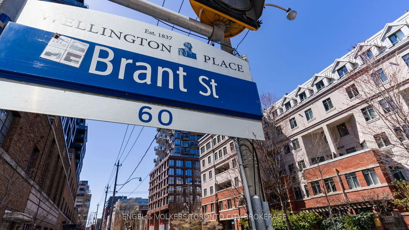 Preview image for 500 Richmond St W #324, Toronto
