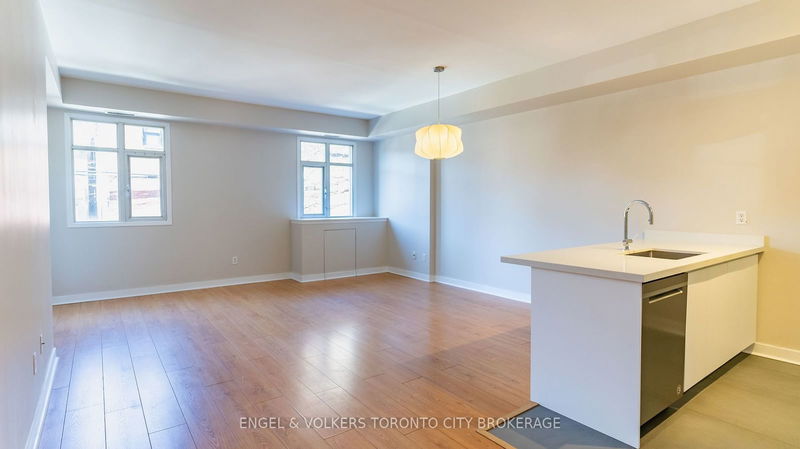 Preview image for 500 Richmond St W #324, Toronto