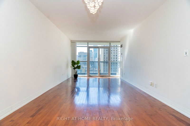 Preview image for 21 Carlton St #1010, Toronto