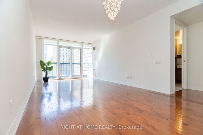 Preview image for 21 Carlton St #1010, Toronto