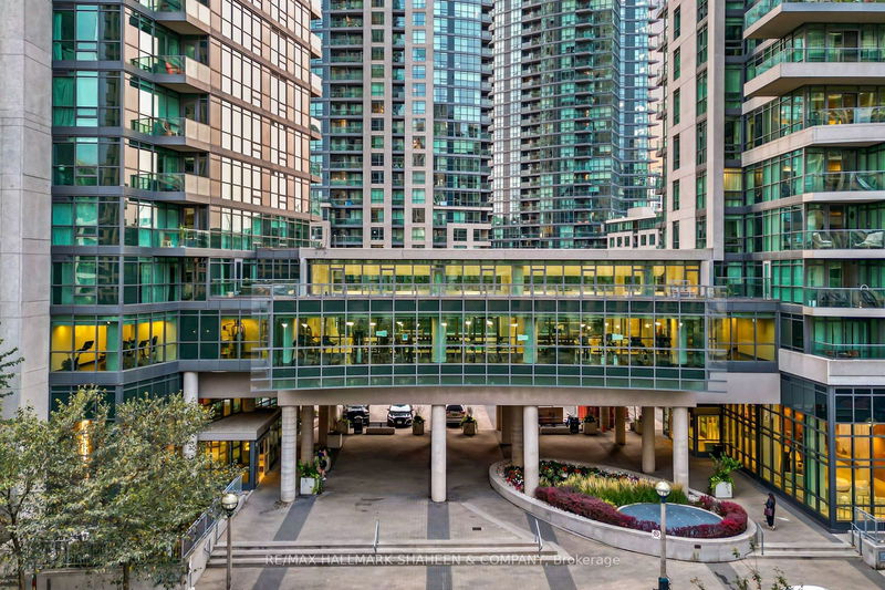 Preview image for 215 Fort York Blvd #419, Toronto