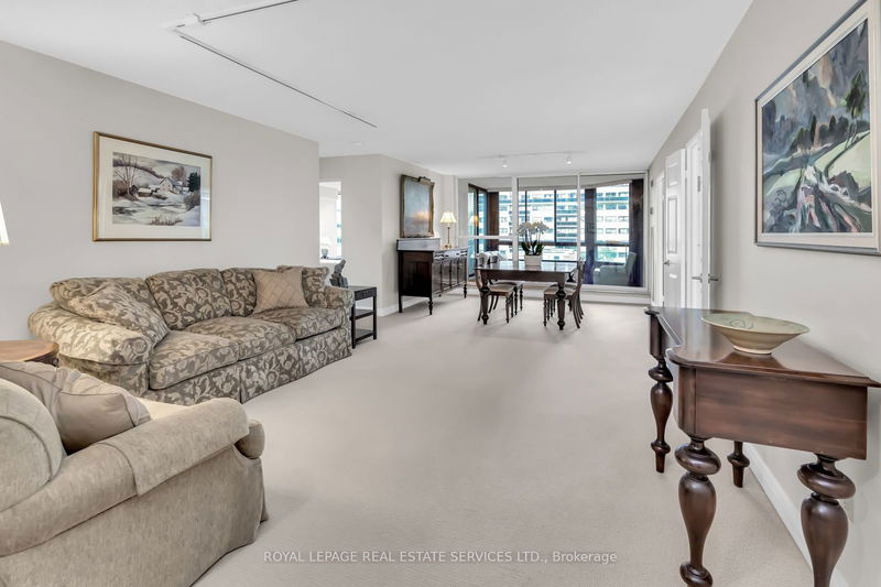 Preview image for 130 Carlton St #603, Toronto