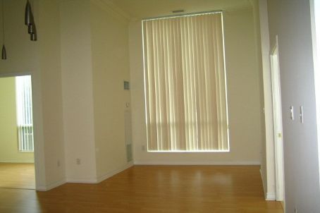 Preview image for 7 Lorraine Dr #102, Toronto