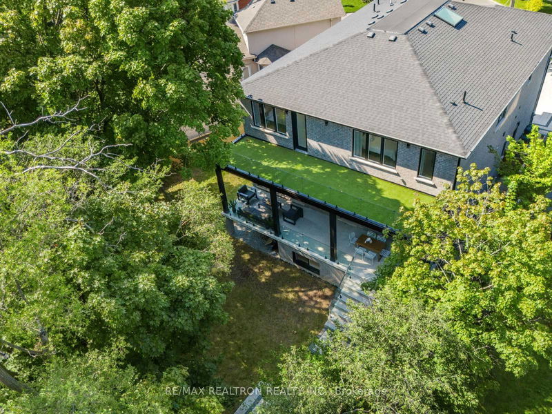 Preview image for 91 Brucewood Cres, Toronto