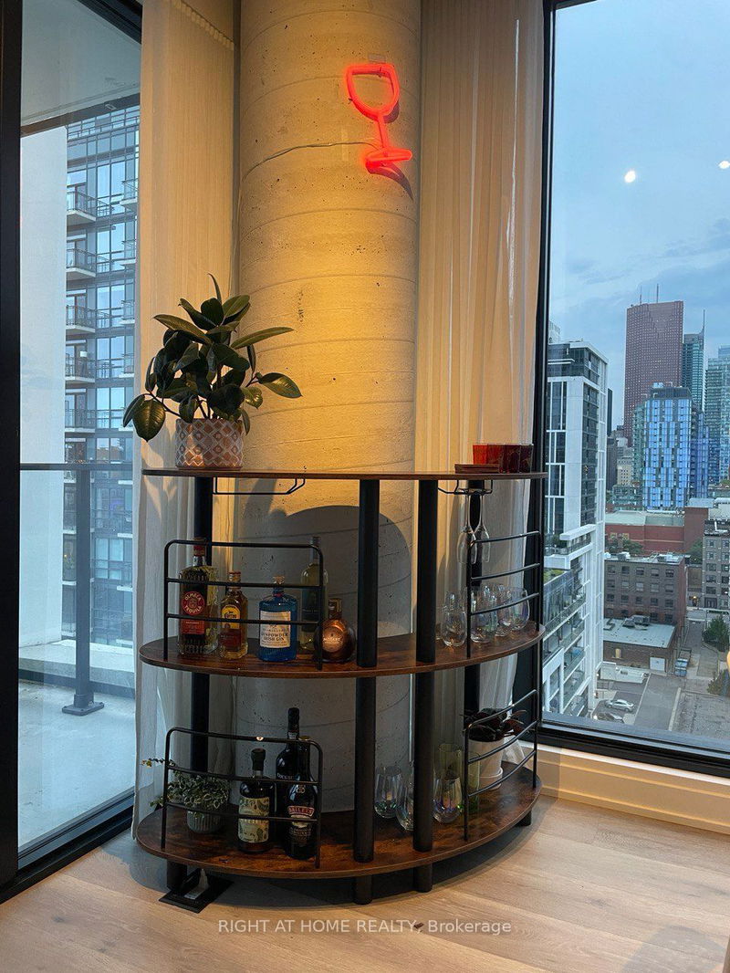 Preview image for 55 Ontario St #1308, Toronto