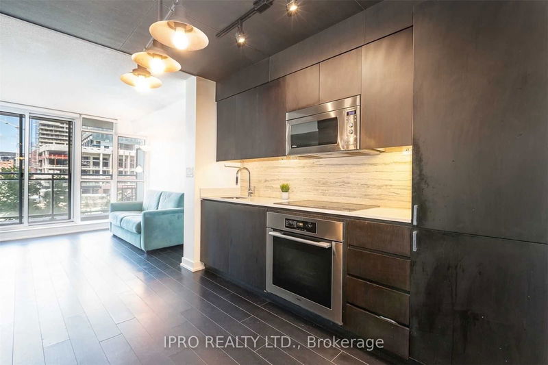 Preview image for 10 Capreol Crt #343, Toronto