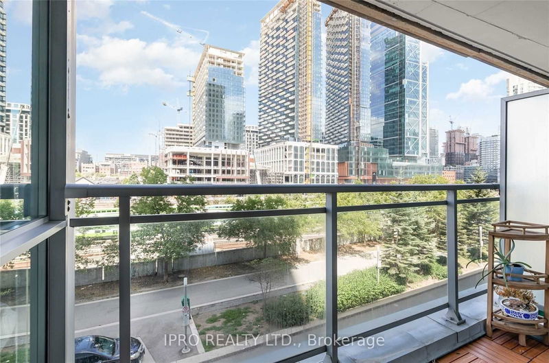 Preview image for 10 Capreol Crt #343, Toronto