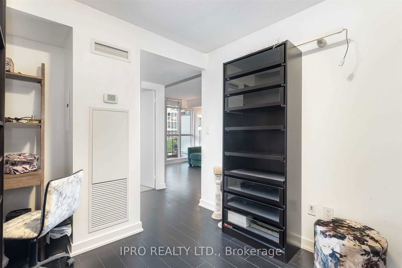 Preview image for 10 Capreol Crt #343, Toronto