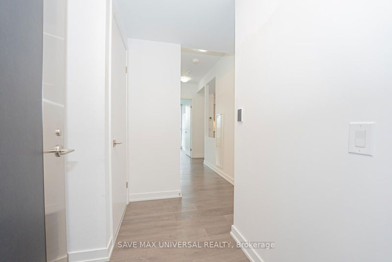 Preview image for 609 Avenue Rd #809, Toronto