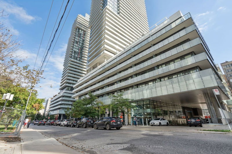 Preview image for 161 Roehampton Ave #515, Toronto