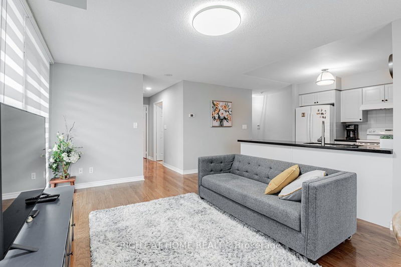 Preview image for 18 Spring Garden Ave #1110, Toronto