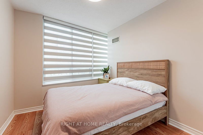 Preview image for 18 Spring Garden Ave #1110, Toronto