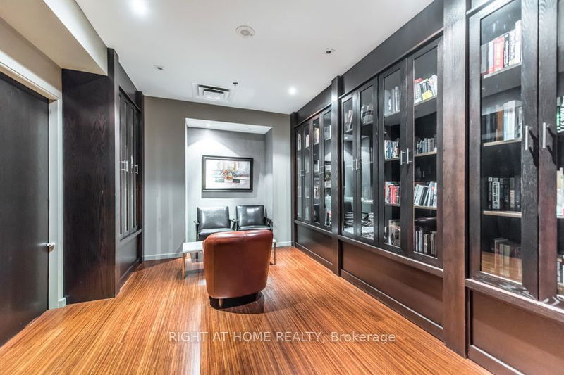 Preview image for 18 Spring Garden Ave #1110, Toronto