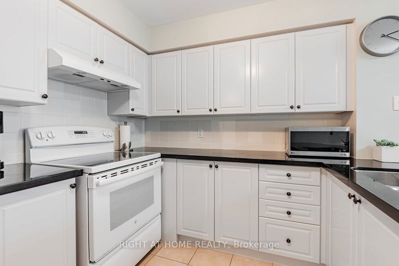 Preview image for 18 Spring Garden Ave #1110, Toronto