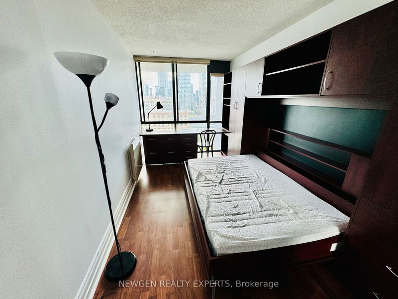 Preview image for 86 Gerrard St E #14F, Toronto