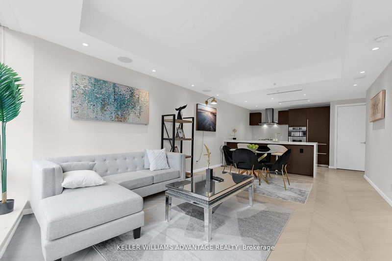 Preview image for 180 University Ave #2104, Toronto