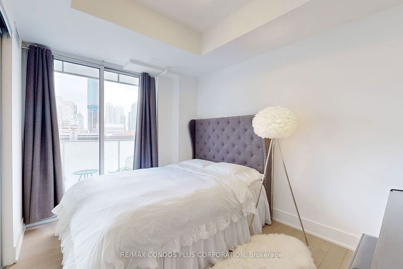 Preview image for 200 Bloor St W #2105, Toronto